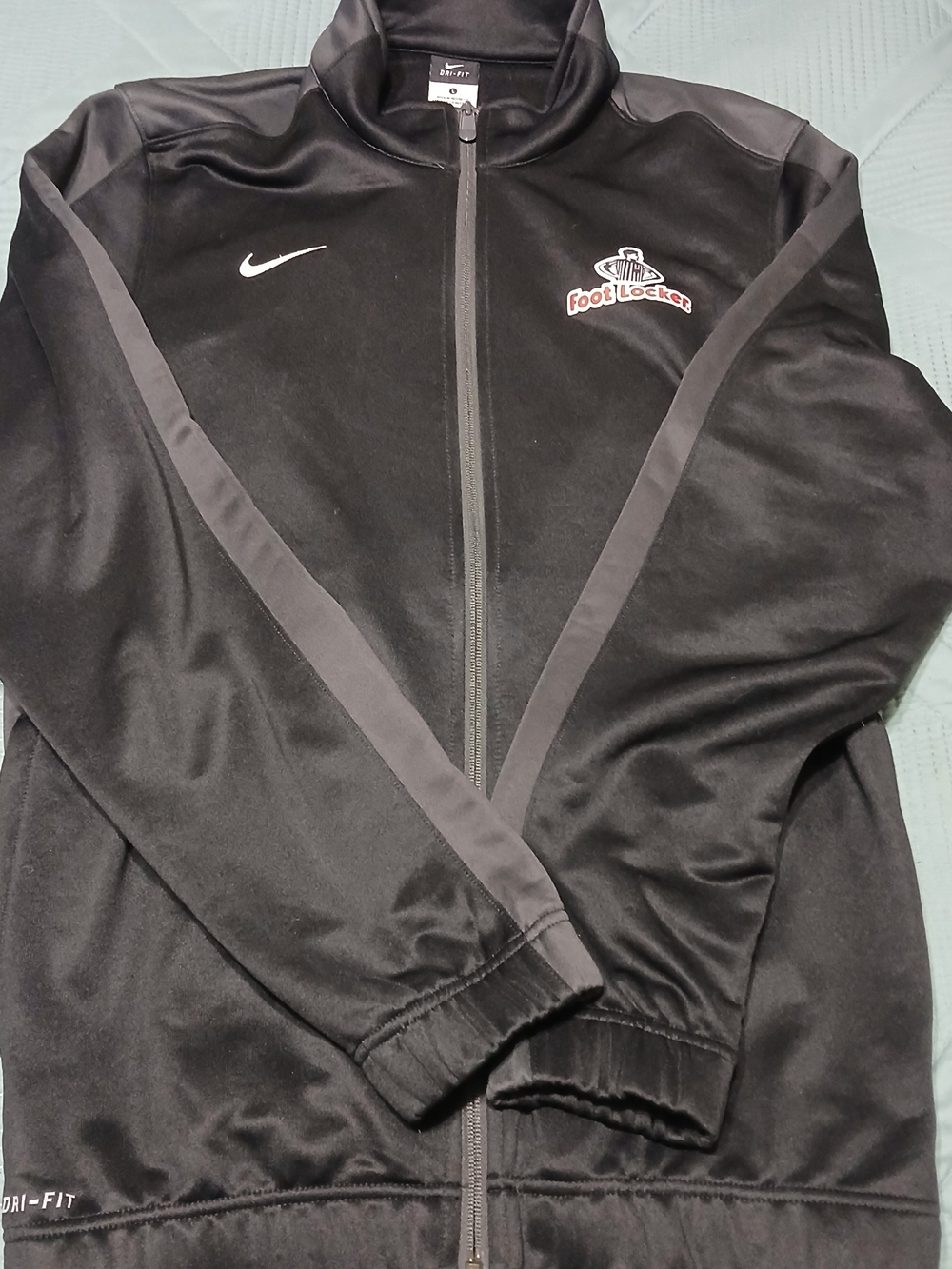 Nike x Foot Locker Men’s Sleek Black Dri-FIT Track Jacket Full Zip Large Sports